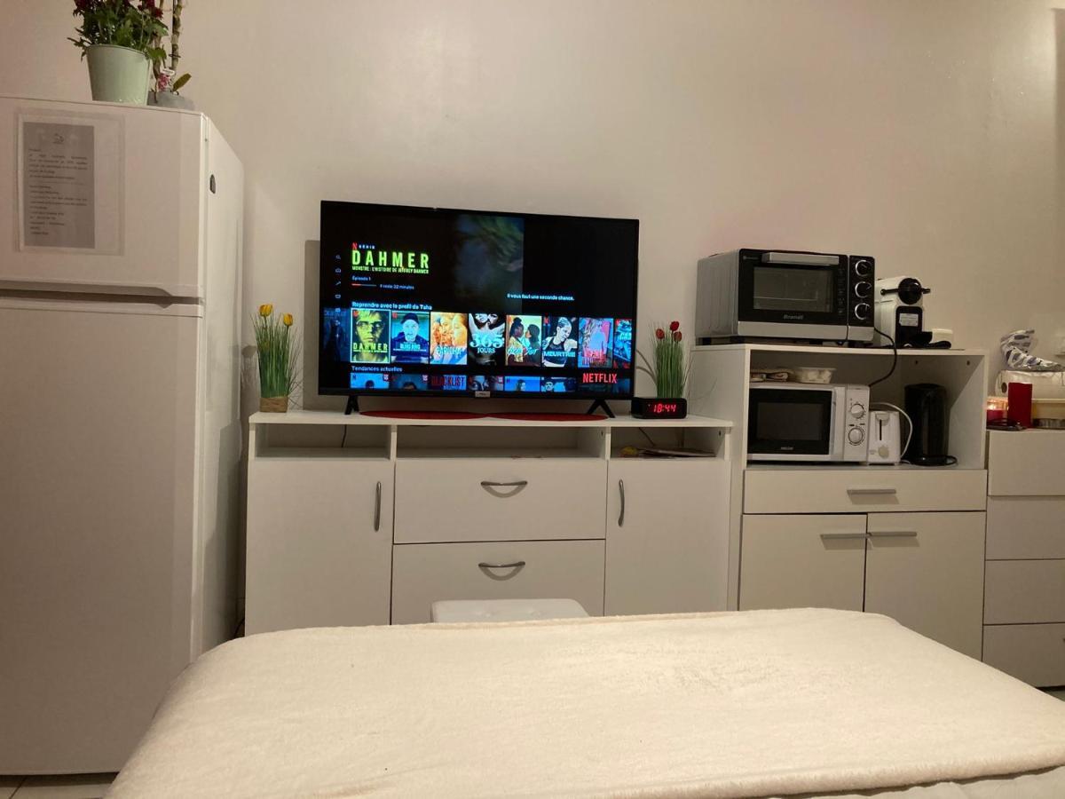 Studio Calme Et Eclaire Proche De Nation C Apartment Paris Luaran gambar